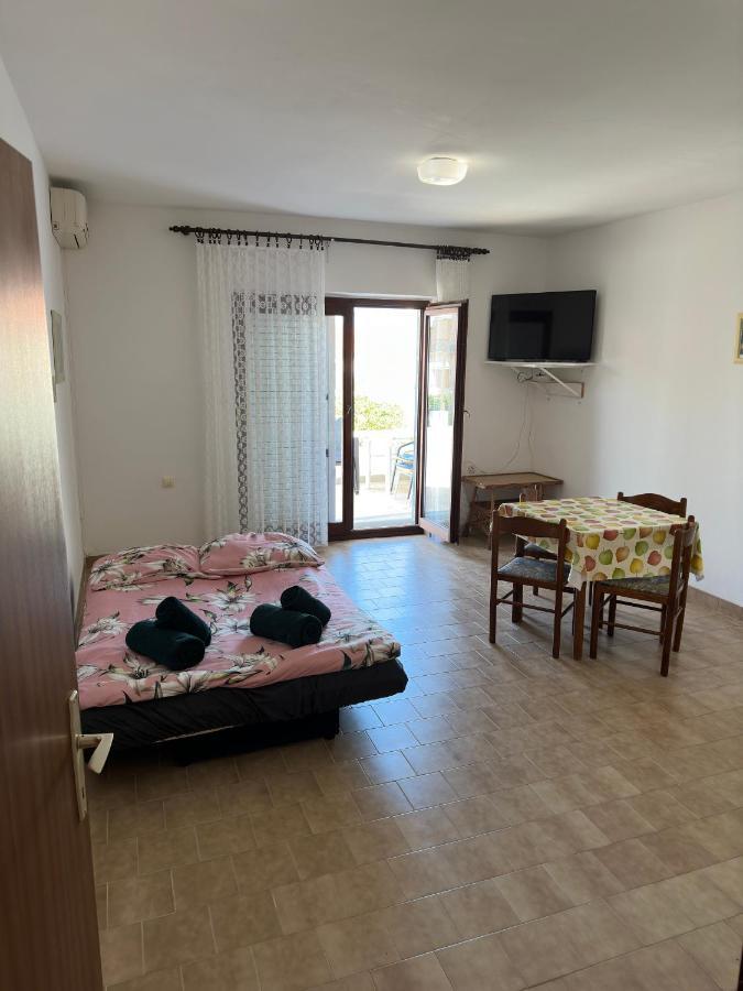 Apartmani Marko Novalja Extérieur photo
