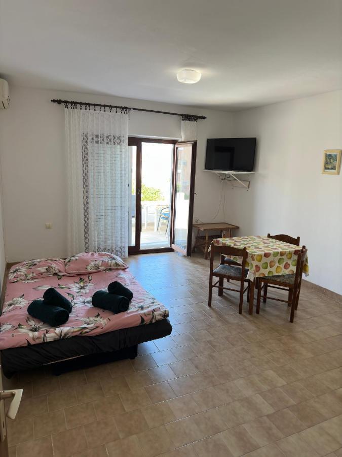 Apartmani Marko Novalja Extérieur photo