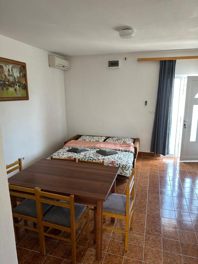 Apartmani Marko Novalja Extérieur photo
