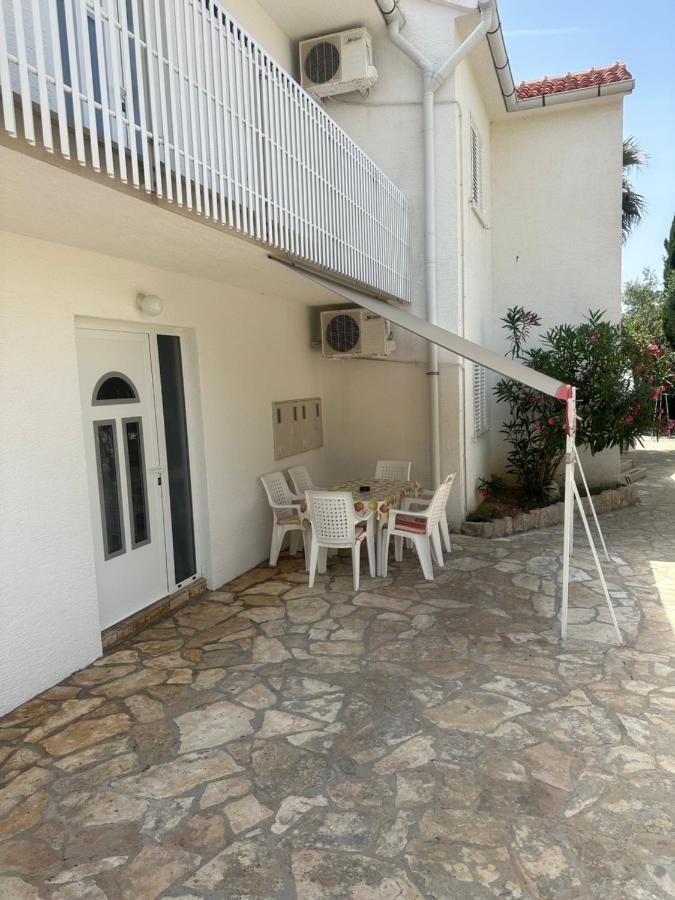 Apartmani Marko Novalja Extérieur photo