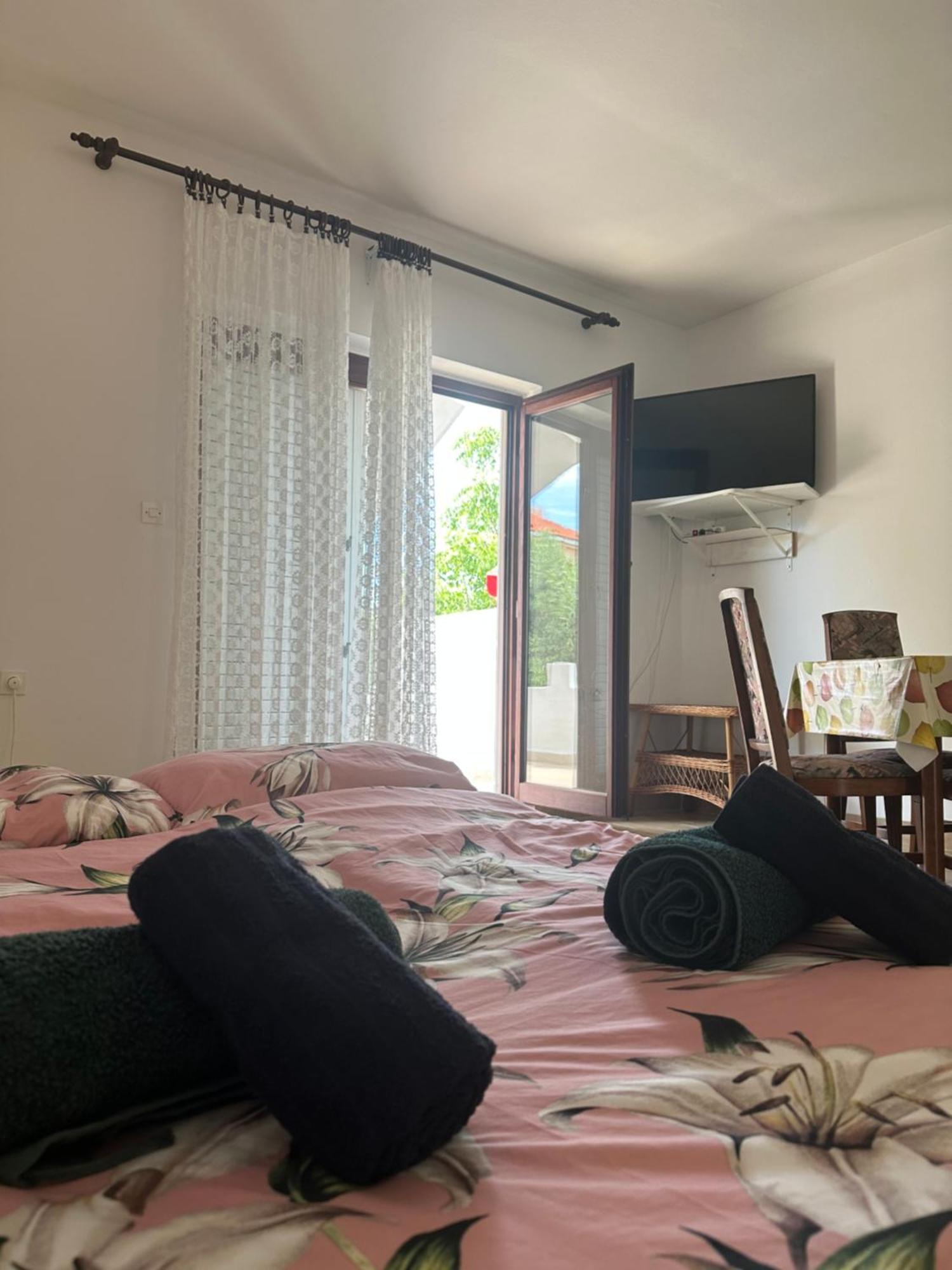Apartmani Marko Novalja Extérieur photo